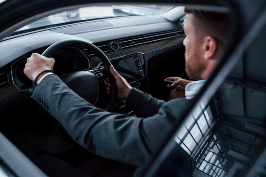 С 1 апреля 2024 года многим автомобилистам придется пересдать на права. Пояснение ГИБДД