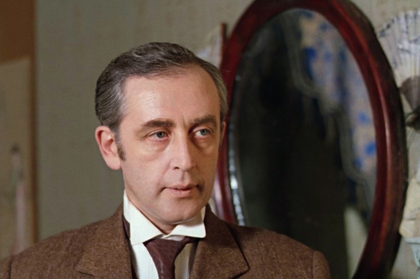 Актер Ливанов назвал ничтожествами Хаматову и Смольянинова