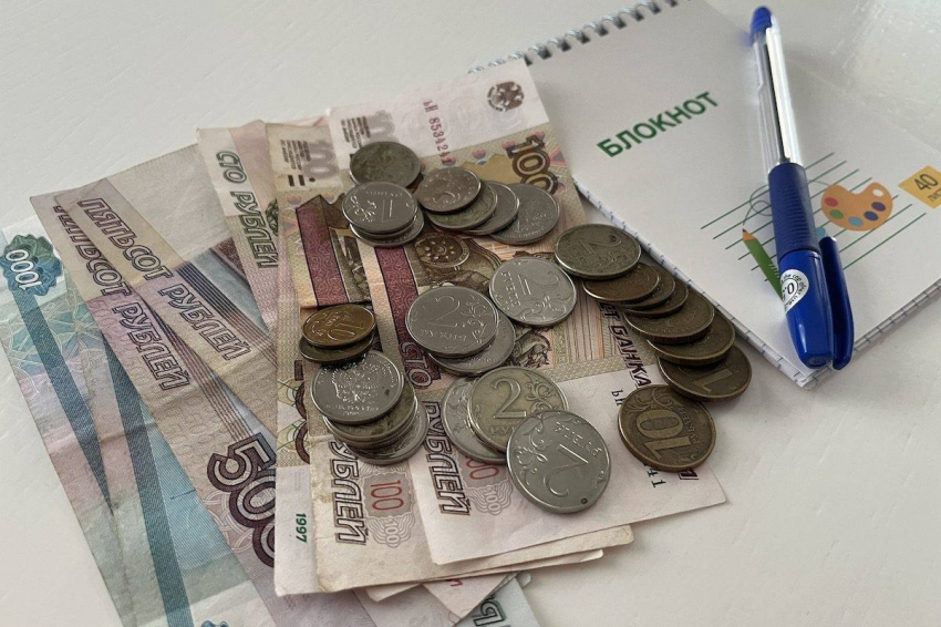 И работающим, и неработающим гражданам. Пенсии решено повысить сразу на 30%