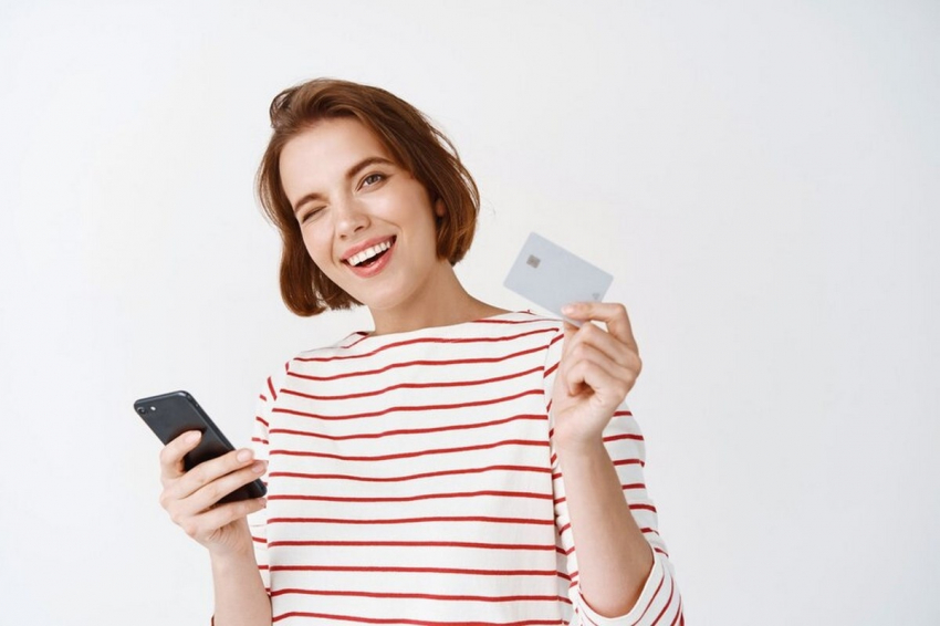 Сбербанк предупредил россиян о серьезной перемене в области банковских карт