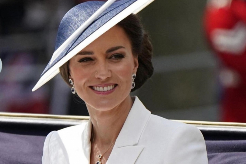 Зачем Кейт Миддлтон отредактировала первое фото после операции – почему Кенсингтонский дворец отказался публиковать оригинал фото