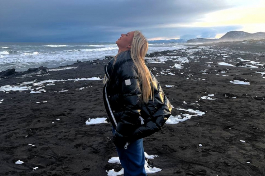 Во время рабочей поездки на Камчатку певица Саша Круглова пострадала от вулканической пыли: пришлось идти к врачу