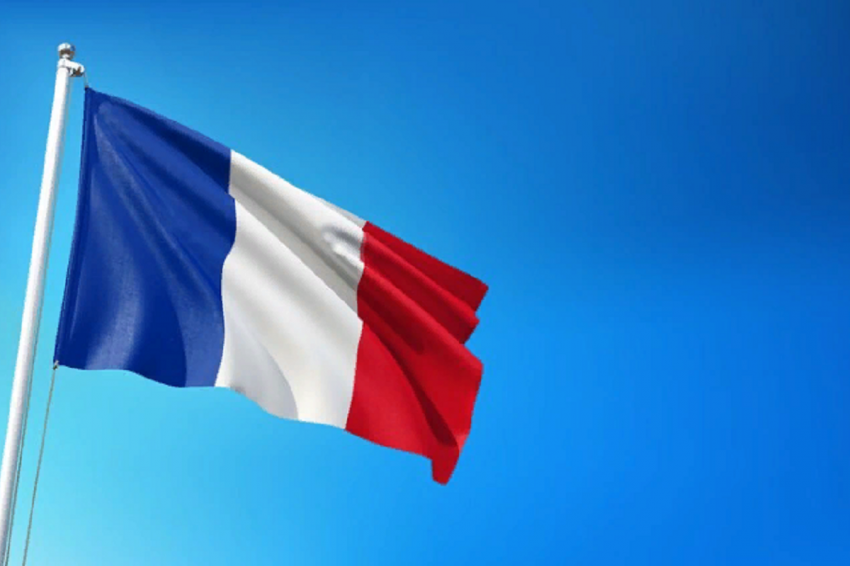 «Начнет ли Франция войну с Россией: почему Макрон перебросил французские войска на СВО и как отреагировал на это Путин — что происходит за линией фронта