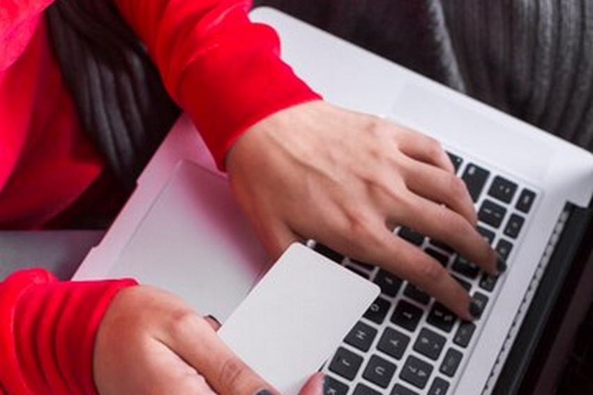 «С завтрашнего дня станет запрещено». Тем, кто переводит деньги с карты на карту, подготовлен сюрприз