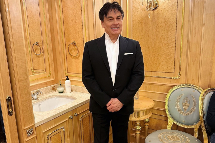 Певец Серов признался, имеет ли претензии к зрителям, ушедшим с его концерта в Угличе