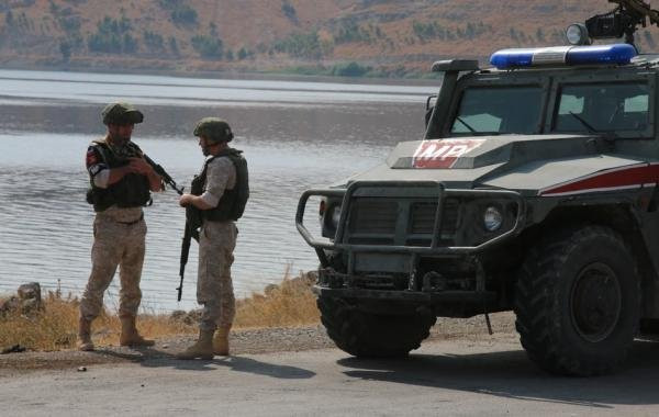 Российская военная полиция блокировала колонну коалиции США в Сирии