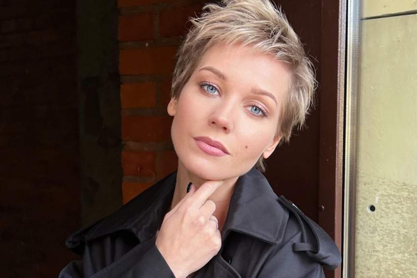 Кристина Асмус сменила прическу: подстриглась «под мальчика»