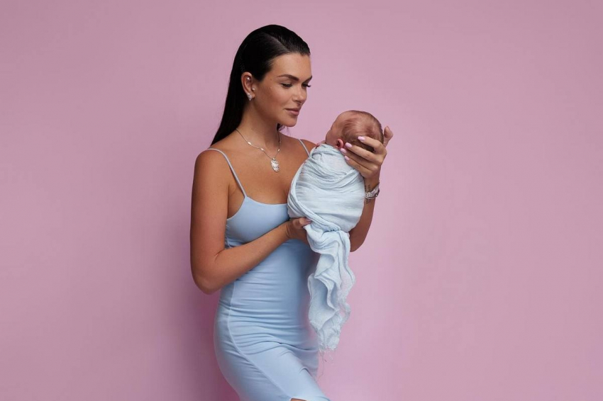 Катя Жужа призналась, как назвала новорожденного сына Лео: «Это полное имя»