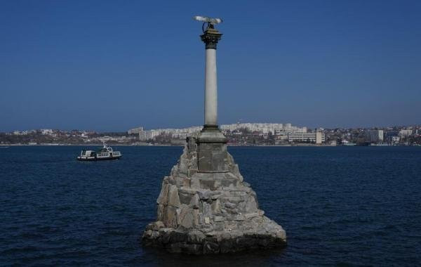 Развожаев: ЧФ уничтожил безэкипажный катер в районе Стрелецкой бухты в Севастополе