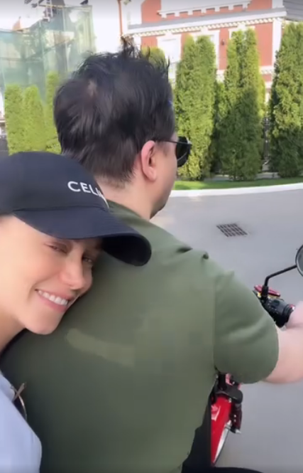 Ковальчук сняла на видео, как проводит медовый месяц с Харламовым на Рублевке