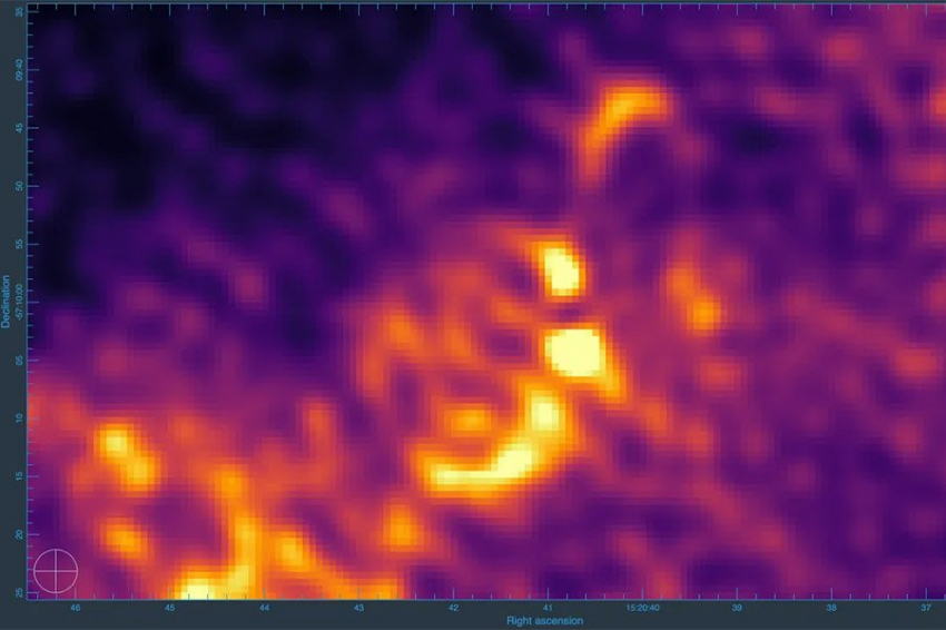 Впервые замечена нейтронная звезда, стреляющая струей S-образную формы