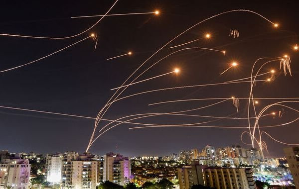 WSJ: "Железный купол" может не справиться с атакой Ирана и "Хезболлы"