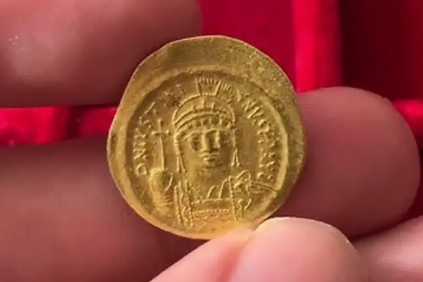 В Болгарии археологи нашли золотые монеты времен Юстиниана Великого
