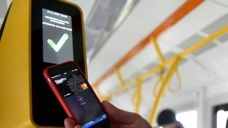 Телефон — ваш билет: Почему оплата проезда через смартфон стала необходимостью