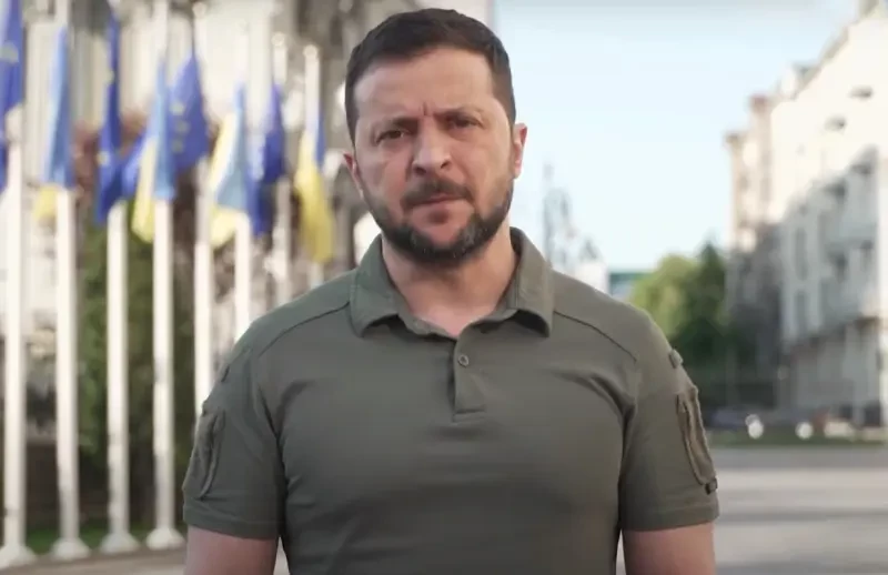 Зеленский намерен удерживать узурпированное им президентское кресло до вступления Украины в ЕС и НАТО