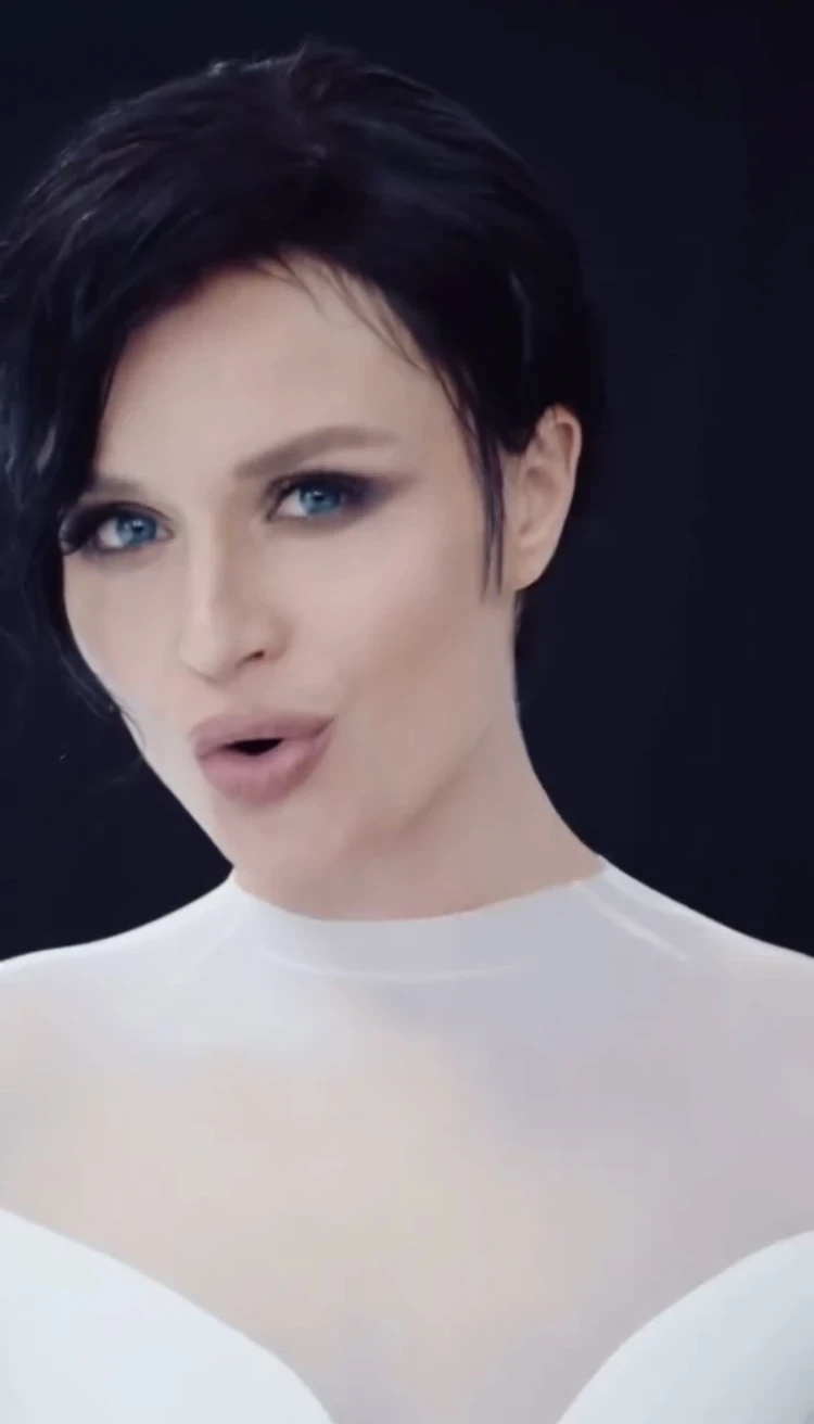 Кемстач, Чеботина, Галич и Бузова решили изменить стиль: звезды массово красят и отрезают волосы