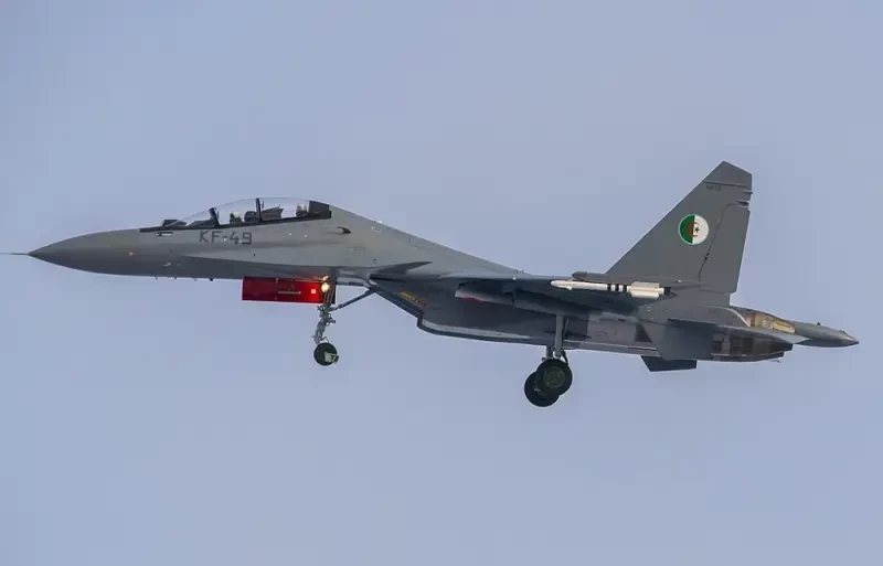 Истребитель Су-30МКА ВВС Алжира разбился во время учебного полёта