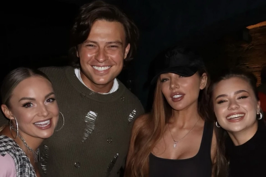 Анна Седокова повеселилась в компании Прохора Шаляпина: успела посидеть на пианино и сделать селфи