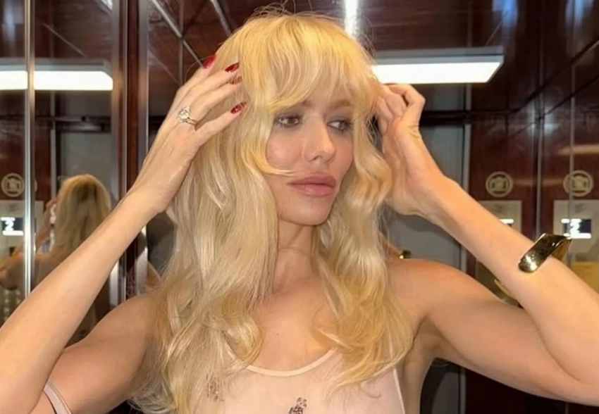 Елену Перминову раскритиковали за совместное принятие ванны с трёхлетним сыном