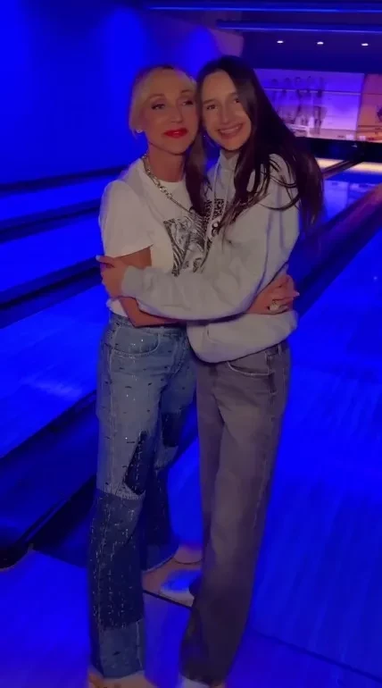 Диско-торт и боулинг. Дочь Кристины Орбакайте отпраздновала день рождения в Майами