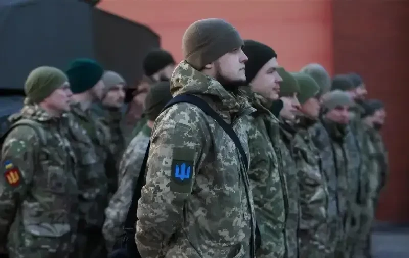 Отставной генерал ВСУ: Мобилизация не покрывает нужды армии, необходимо ежемесячно отправлять на фронт по 60 тысяч человек