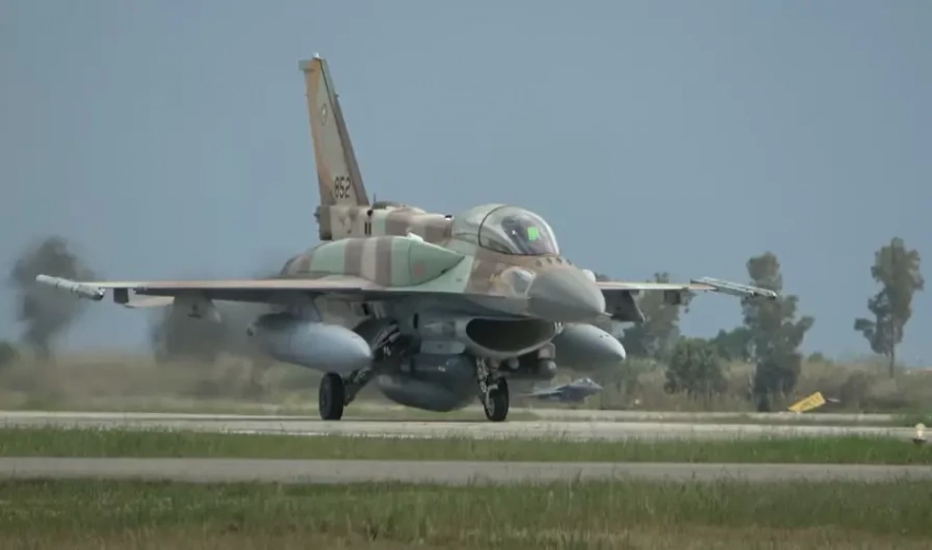 Бомбардировки ВВС ЦАХАЛ военных аэродромов в Сирии ближневосточные эксперты назвали «прокси-войной» между Израилем и Турцией