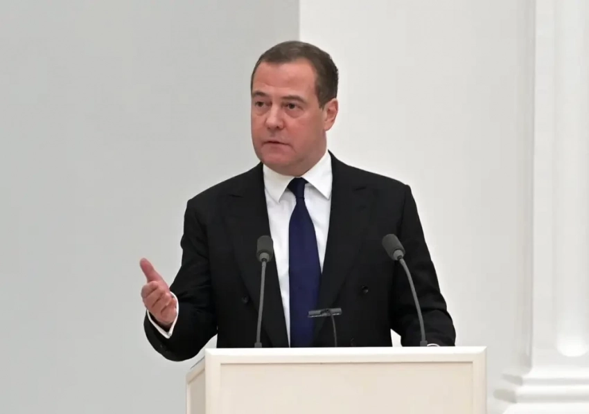 Медведев: Трампу пора покарать украинских заказчиков покушения