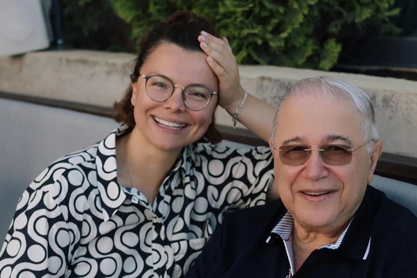 «Единственный ее статус - жена Петросяна»: Карина Нигай жестко припечатала Брухунову, считающую себя иконой стиля