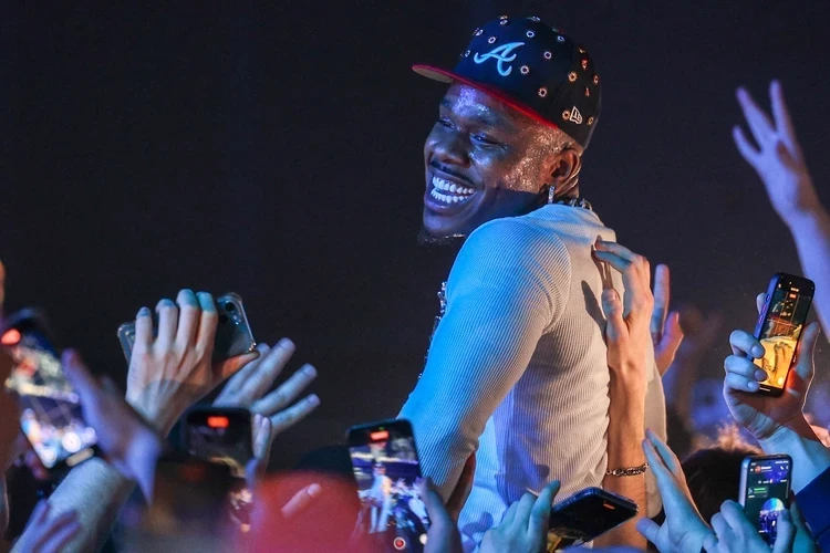 Мировые звезды массово едут в Россию: Что они требуют в райдерах