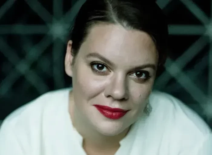 "Говорил, что я страшная и моё место в дурдоме". Вера Полозкова* обвинила бывшего мужа в многолетнем абьюзе