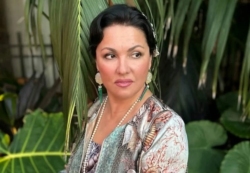 Анну Нетребко объявили в розыск в России