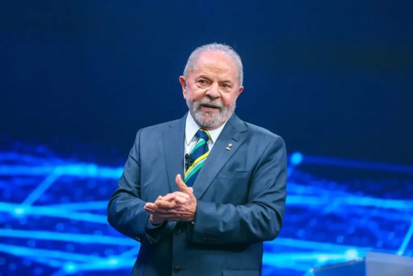 «Техническая остановка»: эксперты обсуждают «странности» второго за неделю прилёта президента Бразилии в Москву