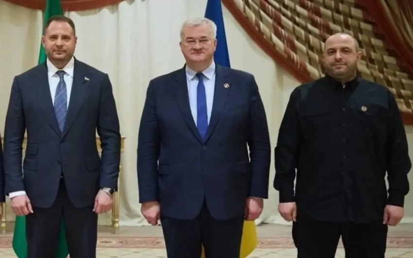 Украинская делегация перед переговорами в Стамбуле встретилась со своими кураторами