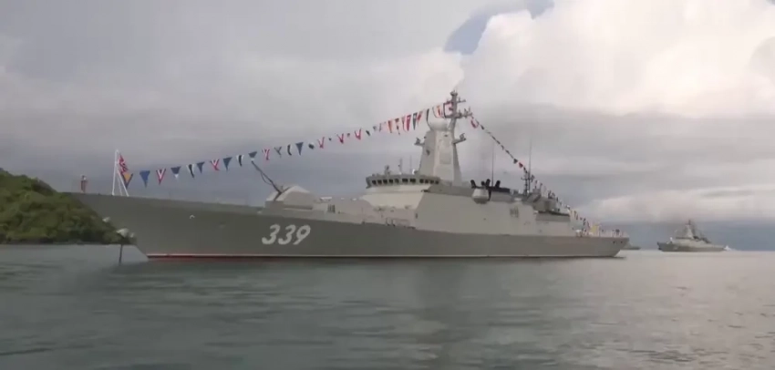 «Изолировали...»: ВМФ РФ принимает участие в Международной военно-морской выставке в Малайзии