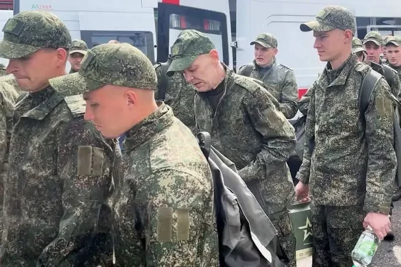 Россия и Украина провели первый обмен военнопленными возрастом менее 25 лет в рамках стамбульских договорённостей