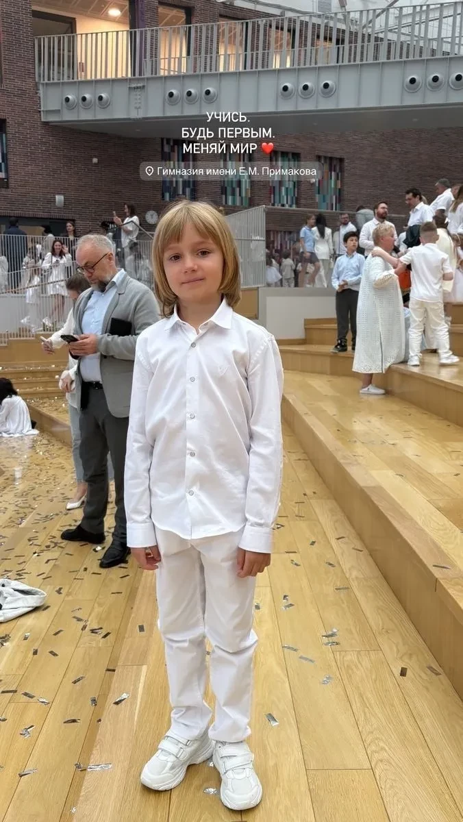 Дмитрий Маликов опубликовал фото с выпускного сына из детского сада