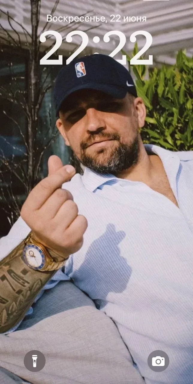 Баста и Елена Вакуленко-Пинская посетили пляжную вечеринку