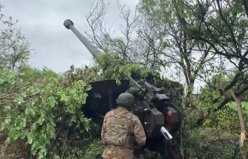 Проведя огневое воздействие на противника в Волчанске, ВС РФ форсировали реку Волчья