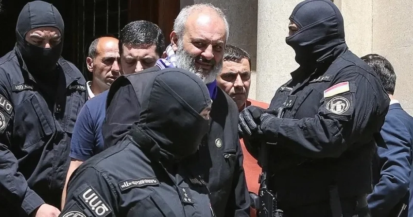 Н. Пашинян, аресты армянских священников и игра ва-банк