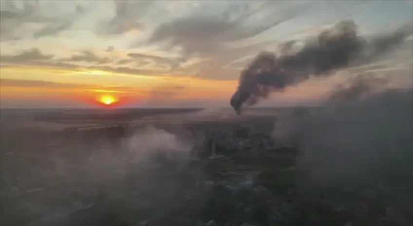 Российские войска прорвались в центр Покровска, не дожидаясь полного окружения города