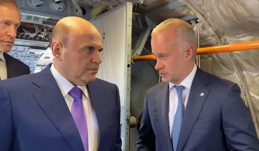 Главе правительства РФ представили полностью отечественный региональный пассажирский самолет Ил-114-300