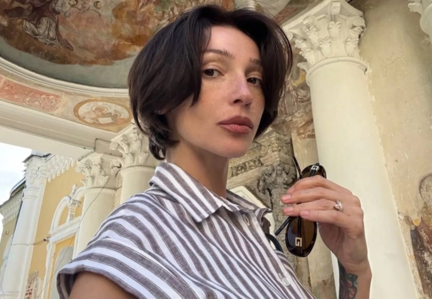 Настя Ивлеева намекнула на беременность