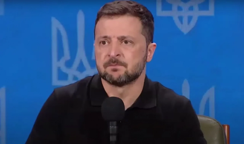 Британская газета о Зеленском: Он должен сложить полномочия ради Украины