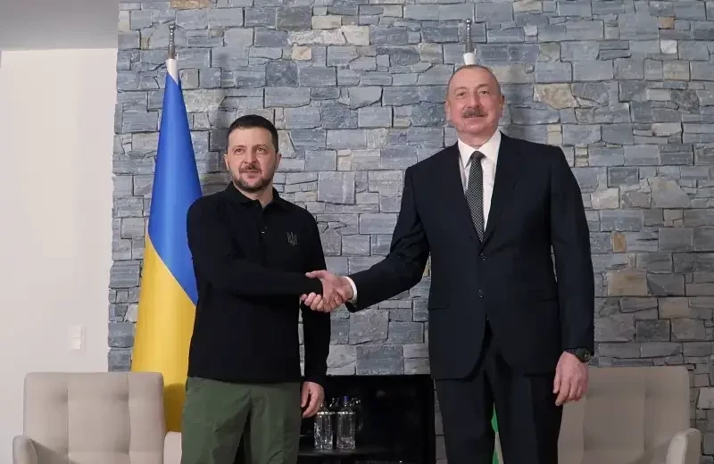 Зеленский и Алиев осудили удар «Гераней» по азербайджанской нефтебазе в Одесской области