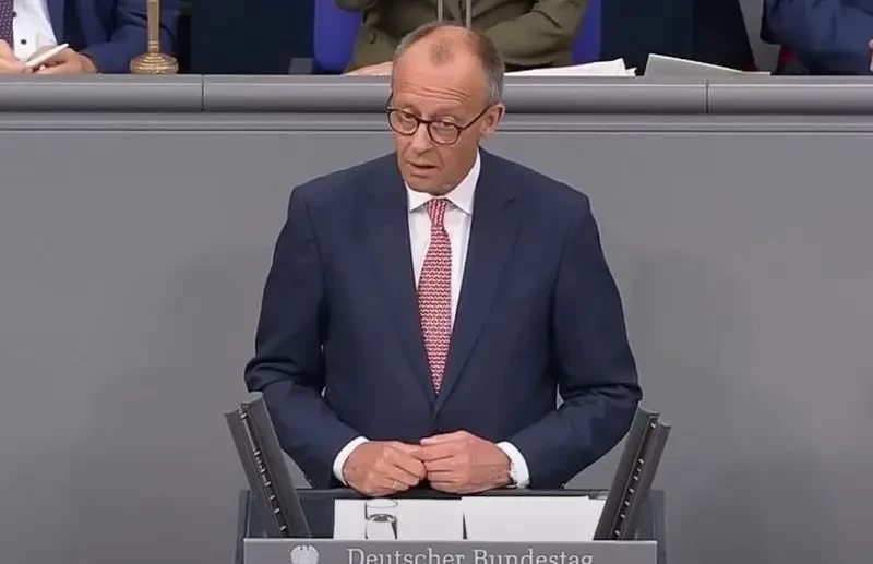 Мерц обещает нарисовать для Трампа «красные линии», которые должны привести к «поражению России»