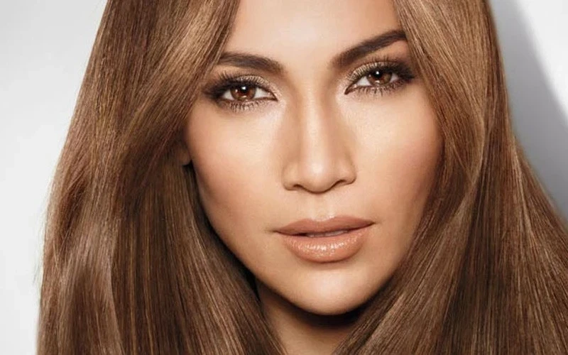 Какие цвета волос на самом деле подходят кареглазым и убирают сразу 10 лет возраста