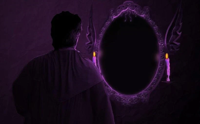 Держитесь подальше: почему нельзя смотреть в зеркало после полуночи