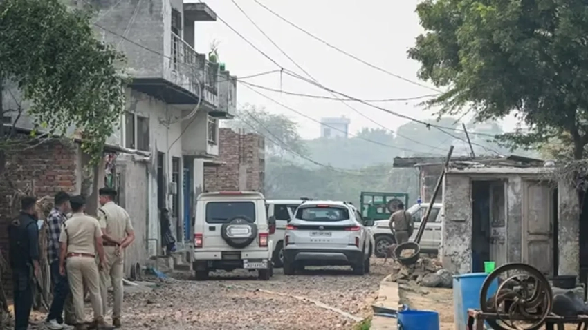 В Индии сдетонировали 3 тонны взрывчатки, которую полицейские свозили в участок