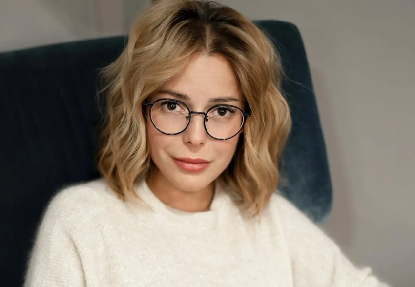 "Так как я очень умная, то не могу быть окончательно счастливой". Кристина Потупчик рассказала о своей зарплате в 1 млн рублей, сетке каналов и создании журнала "Москвичка"