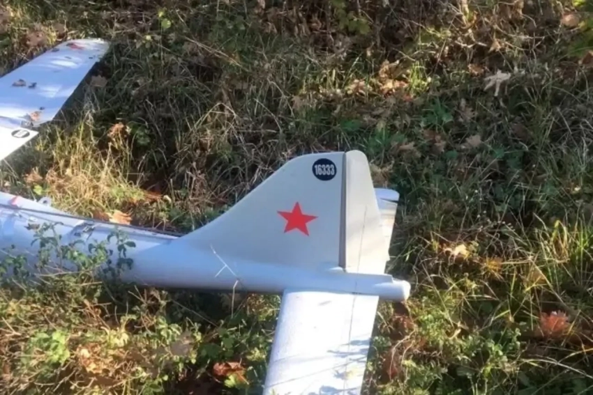 Из Турции сообщают об упавшем в сельской местности дроне с красной звездой